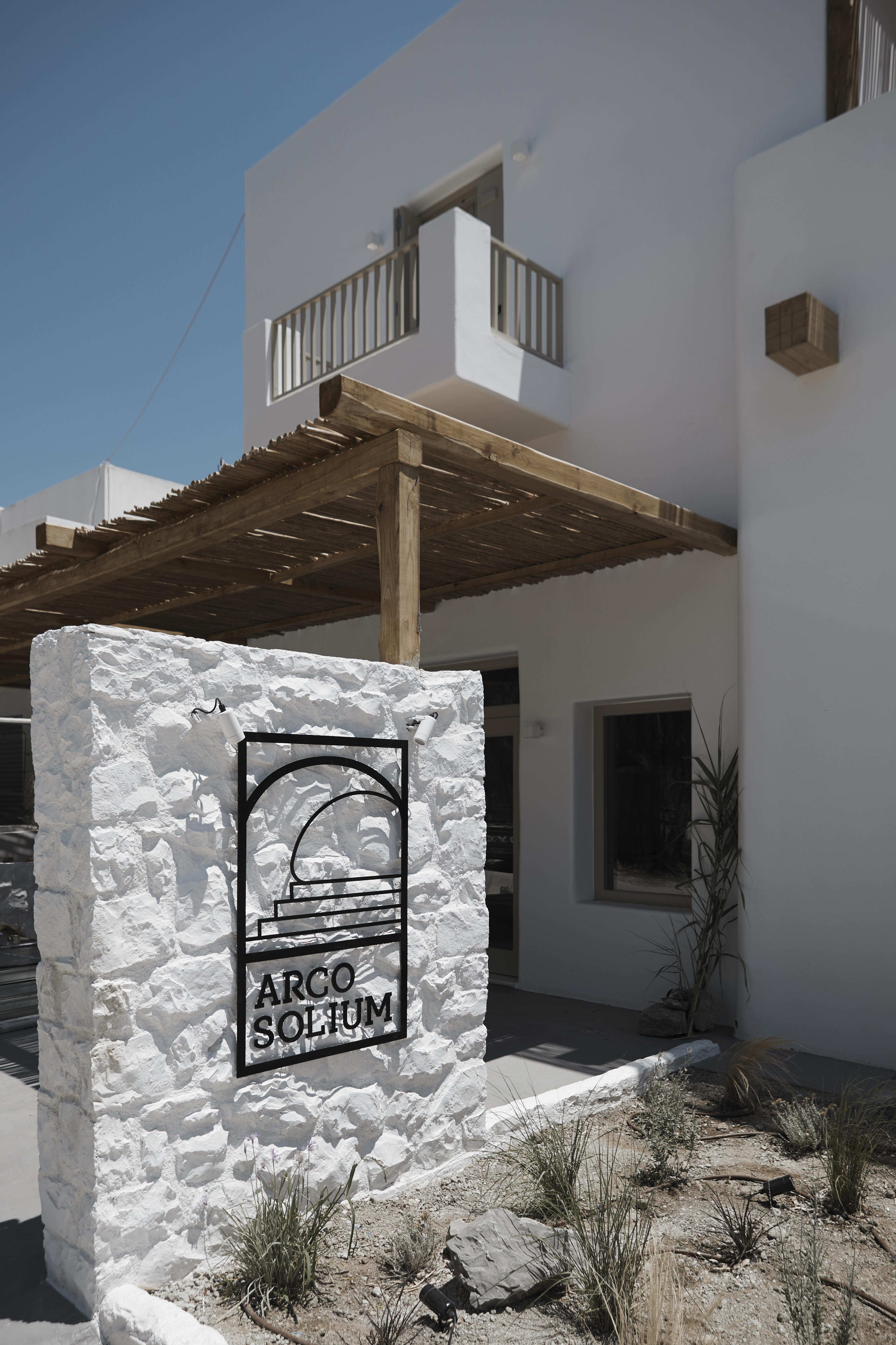 Arco Solium Suites Адамас Экстерьер фото